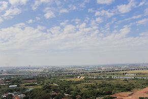 Super 3Br At Meikarta Apartment