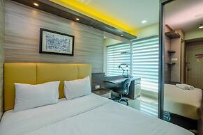 Comfortable Studio Room At Grand Kamala Lagoon Apartment