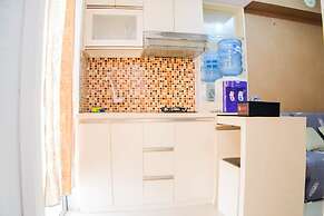 Nice And Comfort 2Br At Bassura City Apartment