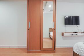 Scenic And Strategic Studio Amethyst Apartment