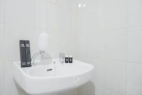 Scenic And Strategic Studio Amethyst Apartment