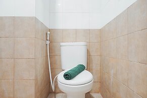 Comfy Studio Green Pramuka City Apartment Near Mall
