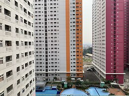 Comfy Studio Green Pramuka City Apartment Near Mall