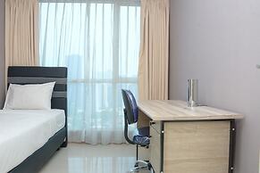 Homey And Cozy Stay 2Br At Casa Grande Apartment