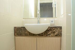 Homey And Cozy Stay 2Br At Casa Grande Apartment