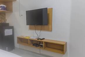 Comfy And Homey Studio Room At Grand Kamala Lagoon Apartment