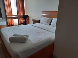 Comfy And Homey Studio Room At Grand Kamala Lagoon Apartment