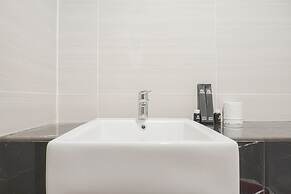 Gorgeous And Cozy Studio At West Vista Apartment