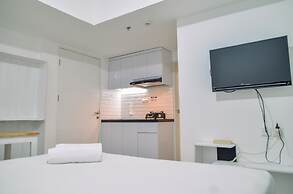 Minimalist Studio Room At Urbantown Serpong Apartment
