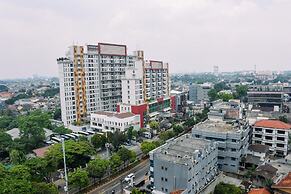 Fully Furnished With Comfortable Design 1Br Apartment At Pejaten Park 