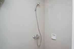 Nice And Elegant Studio At Tree Park City Apartment