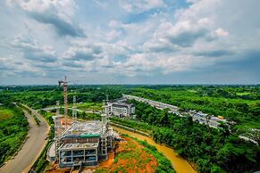 Comfy And Stylish Studio Podomoro Golf View Apartment By Travelio