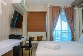 Cozy With Good Location Studio At Tifolia Apartment By Travelio