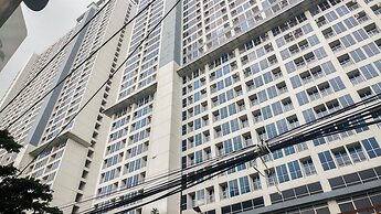 Cozy And Simply Studio Tifolia Apartment Near Kelapa Gading By Traveli