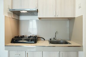 Minimalist And Cozy 2Br Apartment At The Nest Near Puri By Travelio