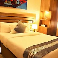 Moz One Executive Guest Rooms Hombori