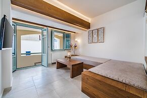 Villa Katerina -3 Villas&Private Jacuzzi