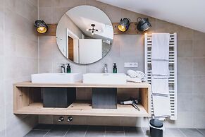 M1 - Mountain Living