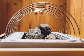 M1 - Mountain Living