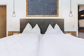 M1 - Mountain Living