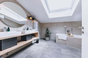 M1 - Mountain Living