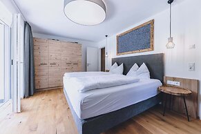 M1 - Mountain Living