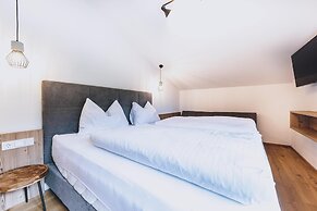 M1 - Mountain Living