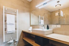 M1 - Mountain Living