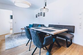 M1 - Mountain Living