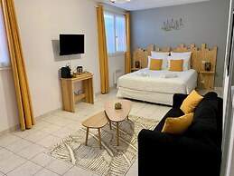 Les Trois Cèdres