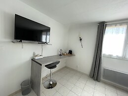 Les Trois Cèdres