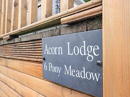 Acorn Lodge