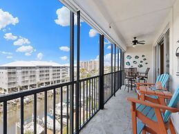 Hibiscus Pointe