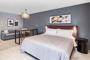 Atwell Suites Miami Brickell by IHG