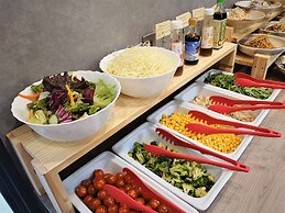 Green Rich Hotel Matsue eki Across