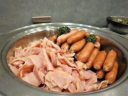 Green Rich Hotel Matsue eki Across