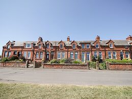 Pow-wow Shore Cottage