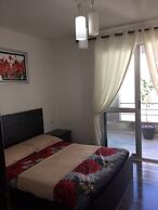 APARTMENT &