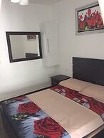APARTMENT &