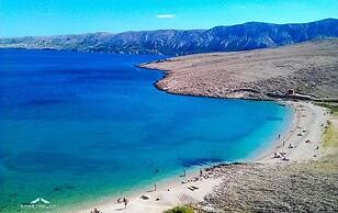 Cosy Apartment Near the Beach in Zubovici, Croatia