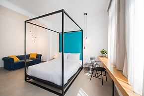 MONK Monastiraki Suites