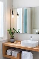 MONK Monastiraki Suites