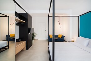 MONK Monastiraki Suites