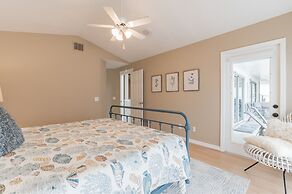 Peaceful Waterfront Pool Home 3 Bedroom Home by RedAwning