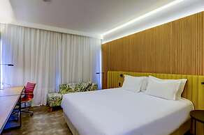 Hilton Garden Inn Rebouças