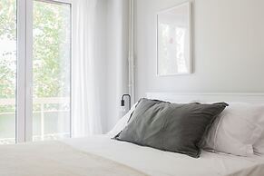 Absolute 2BR Apartment