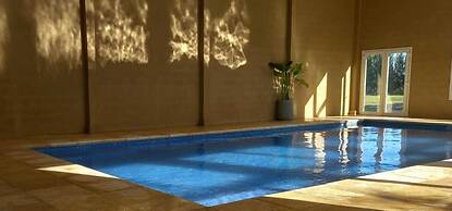 Days Inn by Wyndham Zarate