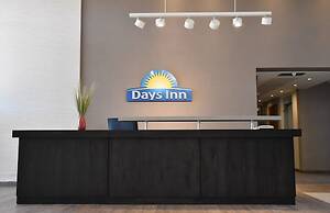Days Inn by Wyndham Zarate