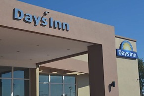 Days Inn by Wyndham Zarate