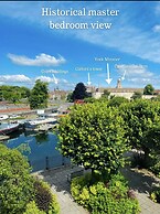 5 Lockside Free Secure Parking